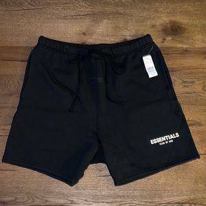 Essentials Fear of God Men’s sweat shorts!